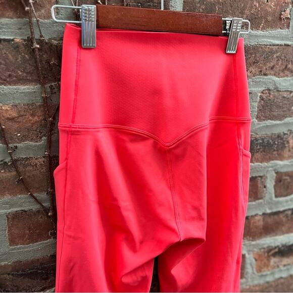 NEW Size XS Nike Universa Medium-Support High-Waisted 7/8 Leggings with Pockets - Picture 9 of 9